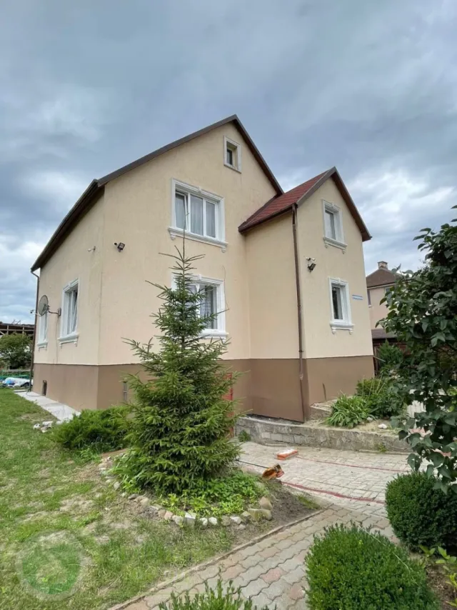 Дом 217 кв. м посёлок Малое Луговое, Молодёжная улица,10