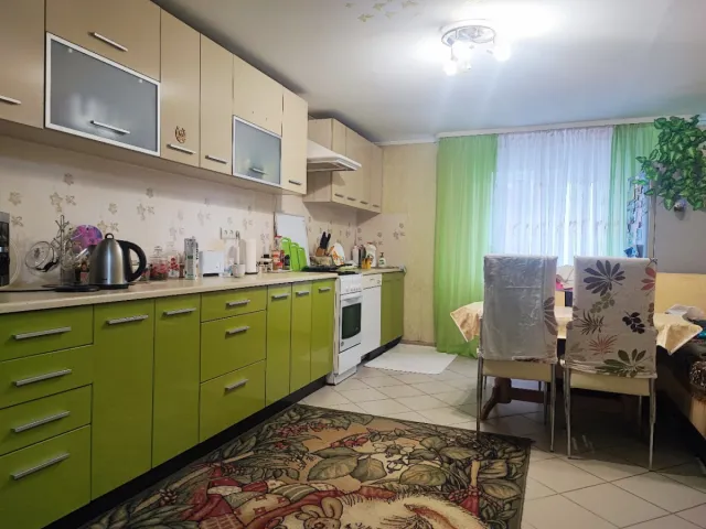 Часть дома 166 кв. м посёлок Мельниково, Центральная улица