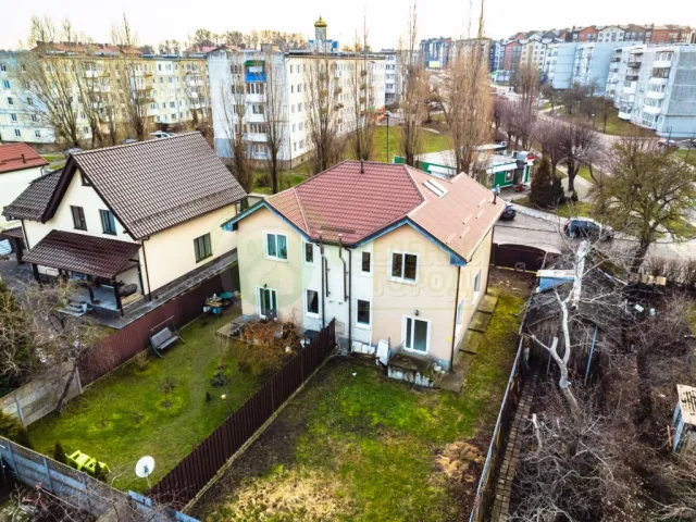 Таунхаус 180 кв. м Пионерский, улица Стрелецкого