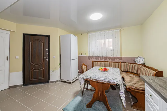 помещение свободного назначения 90 кв.м. Пионерский г., Пионерская ул., 15