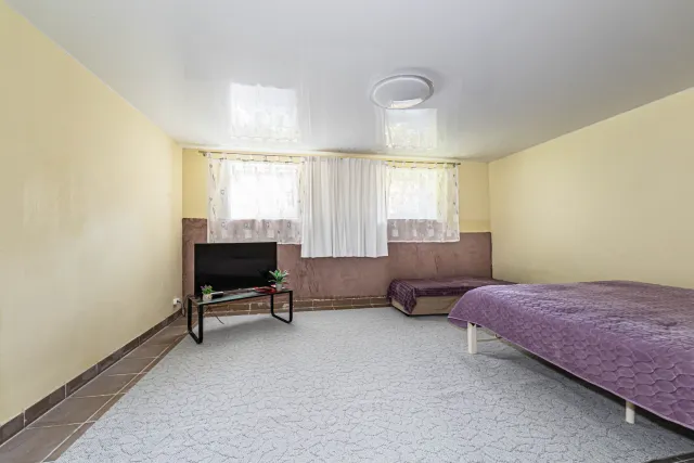 помещение свободного назначения 90 кв.м. Пионерский г., Пионерская ул., 15