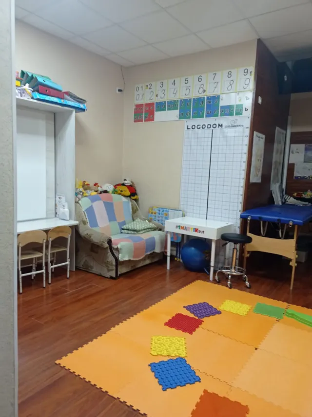 офисное помещение 22 кв.м. Пионерский г., Советская ул., 1, к а