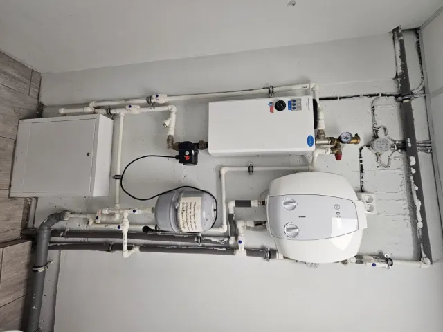 Помещение свободного назначения 43 кв.м. Холмогоровка п., Счастливая ул., 13 (фото 6 из 11)